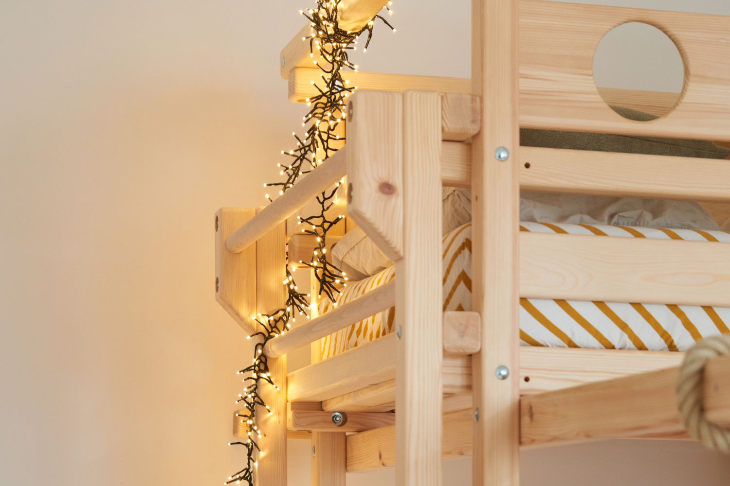 Licht im Kinderzimmer: Ruhe, Sicherheit und ein bisschen Magie