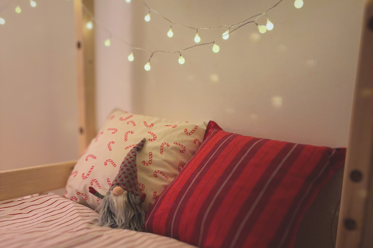 Schlafen Kinder im Winter schlechter? Was dagegen helfen könnte