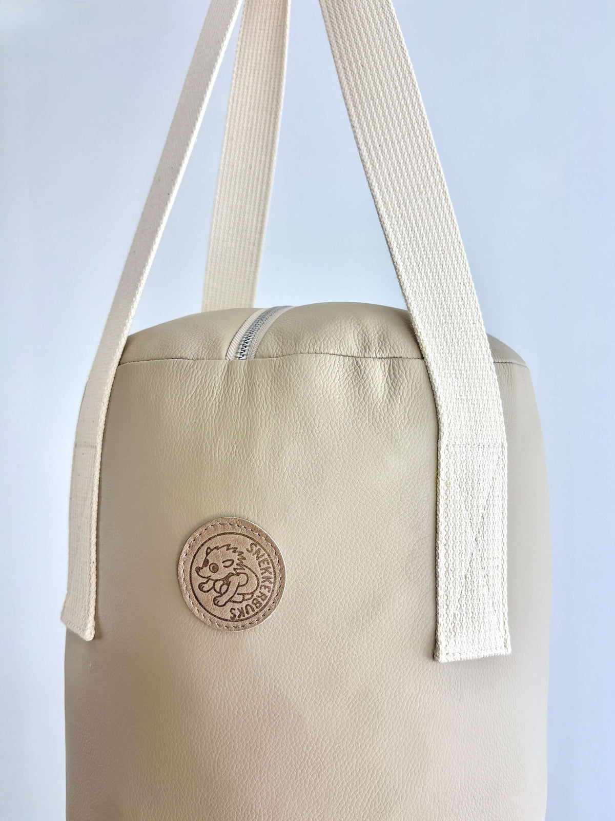 Kinder-Boxsack aus Leder in Taupe, Detailansicht